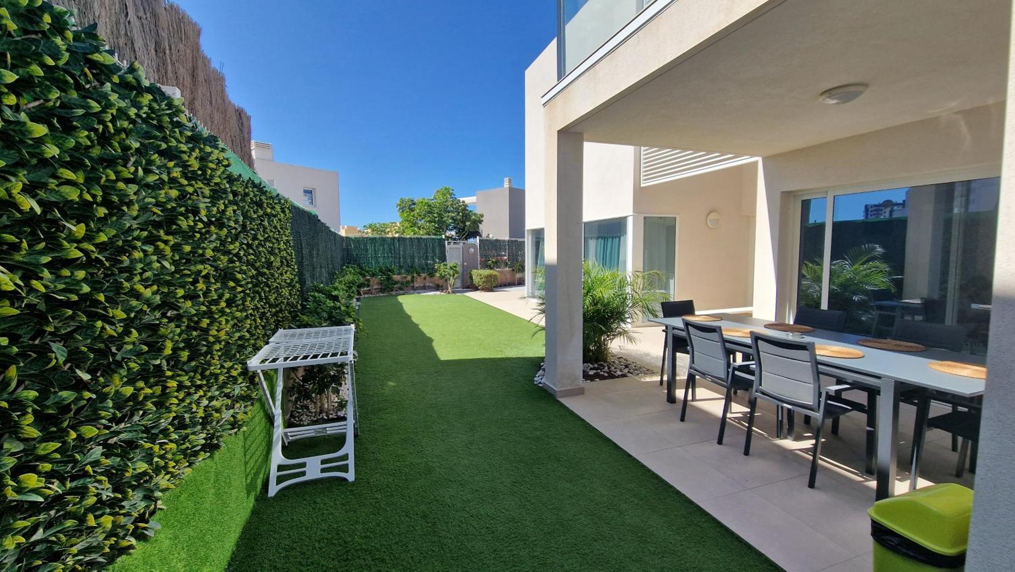 Villa Paraiso-Luxury Villa With Heated Pool アデヘ エクステリア 写真