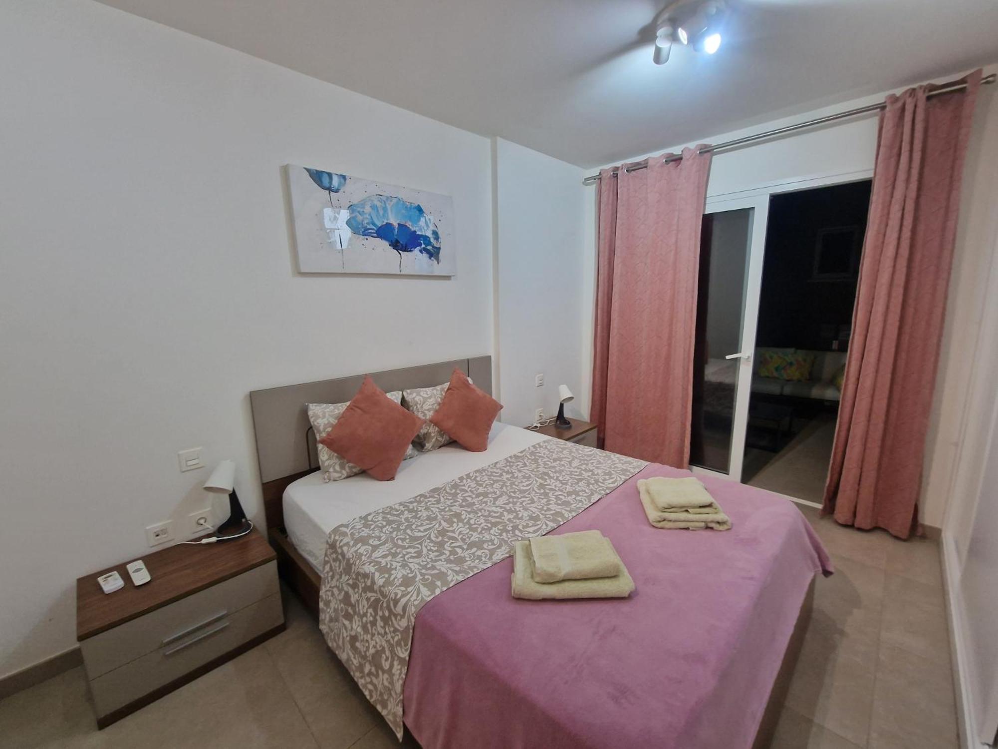 Villa Paraiso-Luxury Villa With Heated Pool アデヘ エクステリア 写真